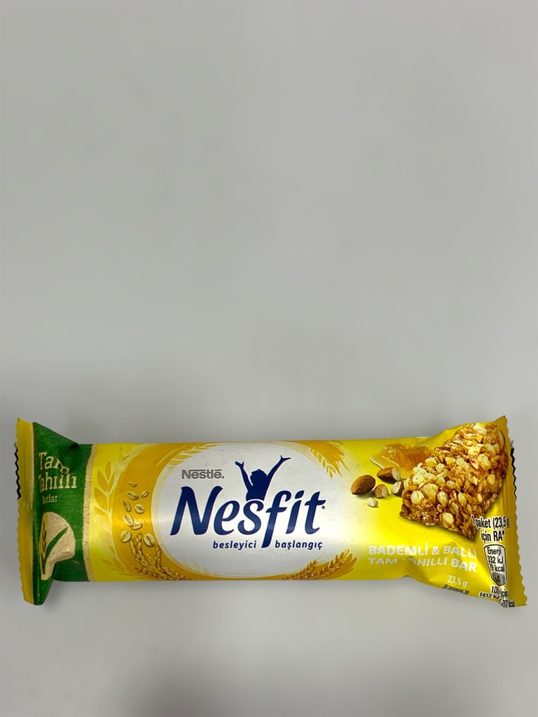 Nestle Nesfit Bademli And Balli Tam Tahilli Bar 23.5g